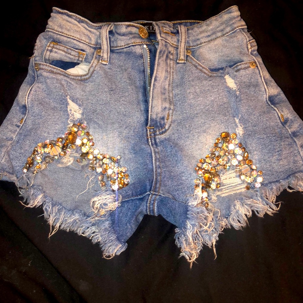 Very Nice Clean shorts get them to your wardrobe